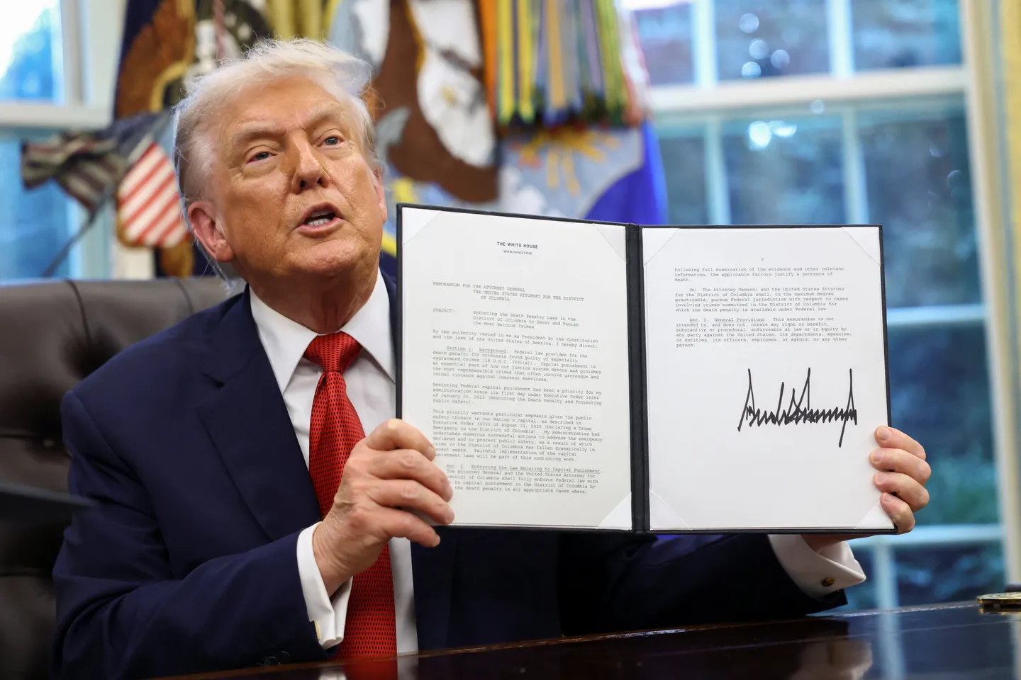 Trump Signs Order Approving TikTok Deal, Extends Ban Moratorium