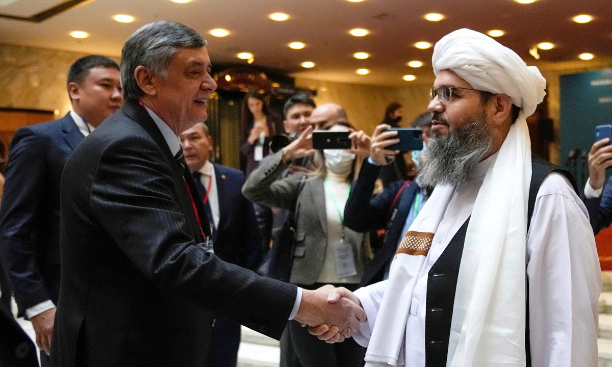 Moscow Rules Out Troop Deployment to Kabul as Taliban Rejects Any Foreign Military Bases