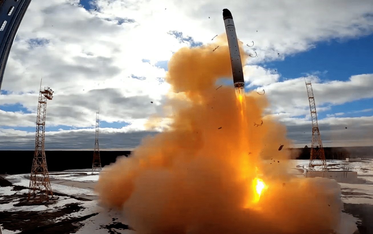 Russia Unveils Powerful Sarmat Missile as Putin Escalates Nuclear Messaging