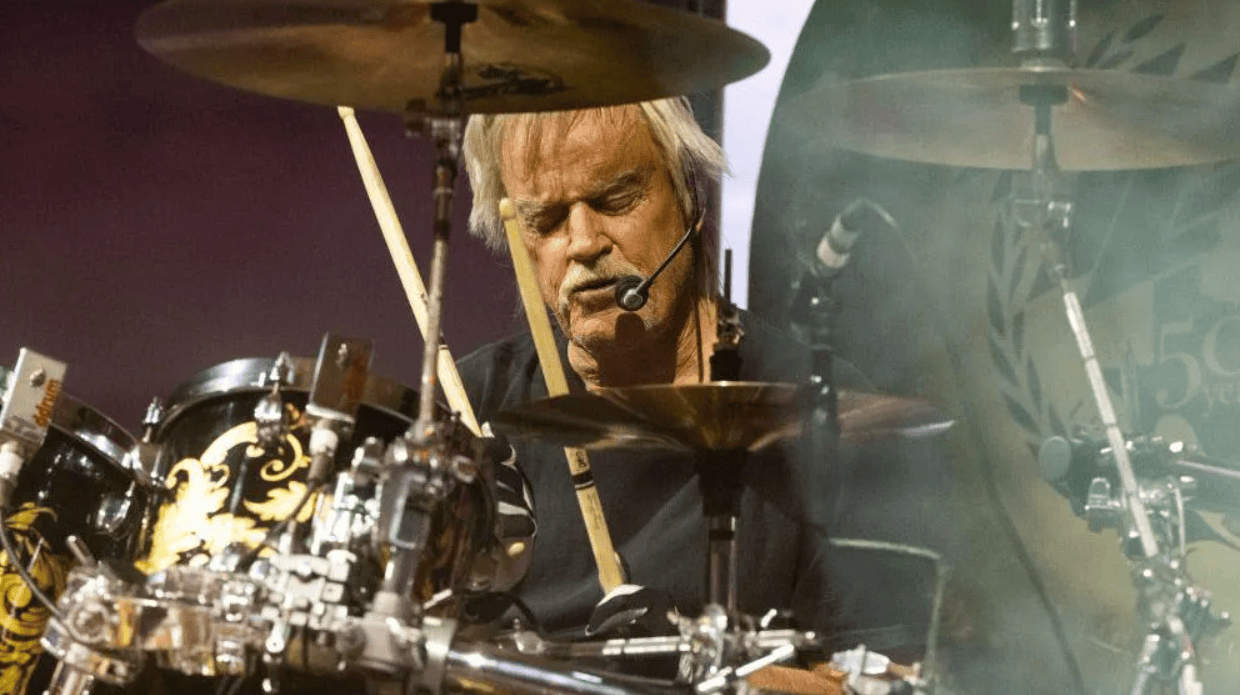 ZZ Top Drummer Frank Beard Dies at 77, Leaving a Lasting Mark on Rock History